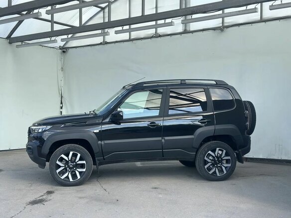 2026 Lada (ВАЗ) Niva Travel I Рестайлинг, чёрный - вид 8