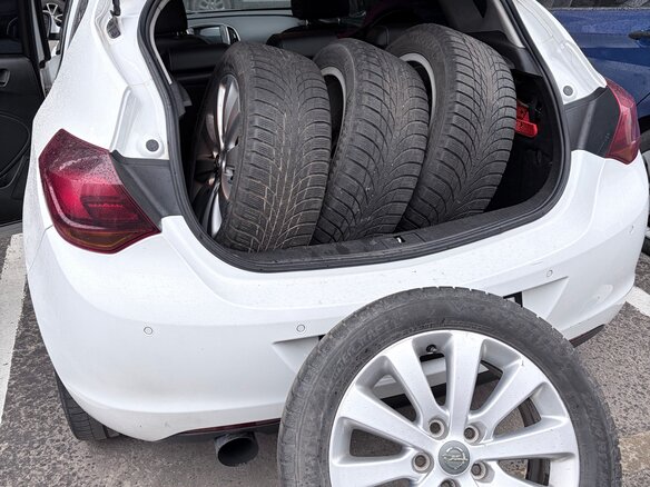 2010 Opel Astra J, белый, 700000 рублей - вид 15
