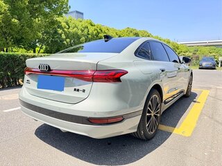 2026 Audi A6L e-tron, серебристый, 6860000 рублей, вид 5
