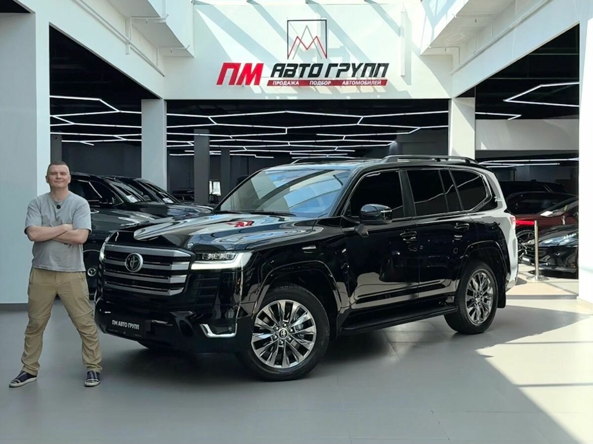 Открыть фотографии: Toyota Land Cruiser 300 Series