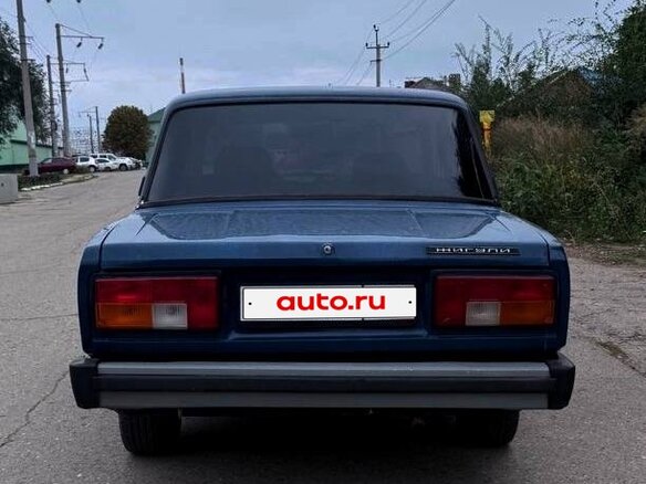 2002 Lada (ВАЗ) 2105, синий, 130000 рублей - вид 1