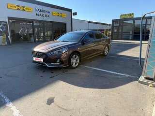 2019 Hyundai Sonata VII (LF) Рестайлинг, золотистый, 2000000 рублей, вид 3