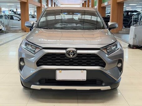 Toyota RAV4 V (XA50)