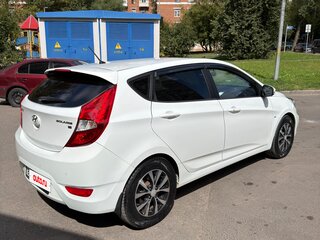 2012 Hyundai Solaris I, белый, 1100000 рублей, вид 4