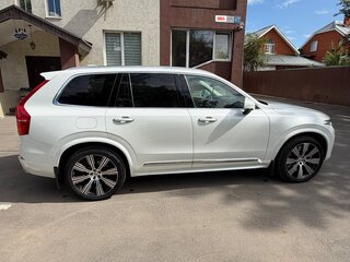 2021 Volvo XC90 II Рестайлинг 1, белый, 4200000 рублей, вид 4