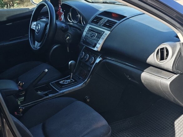 2008 Mazda 6 II (GH), пурпурный, 870000 рублей - вид 4