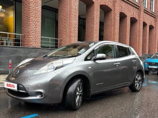 2012 Nissan Leaf I (ZE0/AZE0), серый, 890000 рублей, вид 5