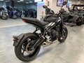 2025 Triumph Trident 660, чёрный, 1140000 рублей - вид 5
