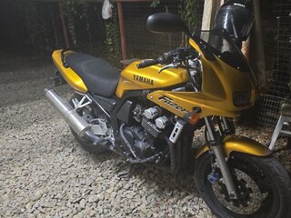 Yamaha FZ6