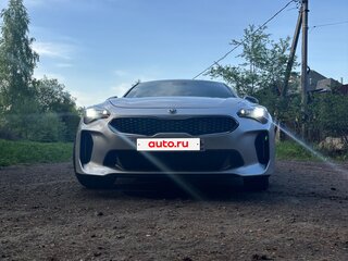 2018 Kia Stinger I, серебристый, 2150000 рублей, вид 4