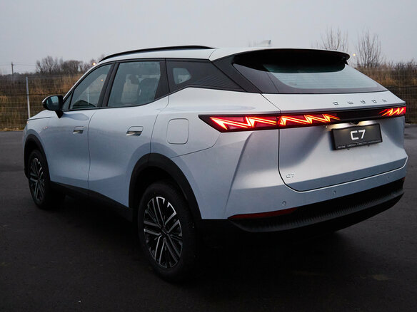 2025 Omoda C7, серебристый, 2939000 рублей - вид 11