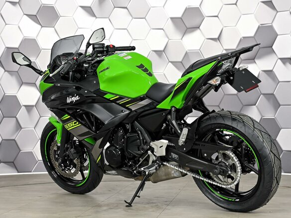 2018 Kawasaki Ninja 650, зелёный, 747000 рублей - вид 7