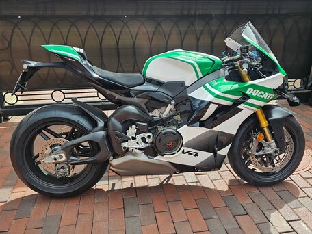 2025 Ducati Panigale V4, белый, 5500000 рублей, вид 3