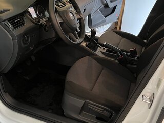 2016 Skoda Octavia III (A7), белый, 990000 рублей, вид 3