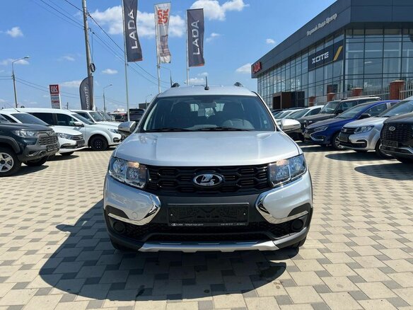 2026 Lada (ВАЗ) Largus I Рестайлинг, серебристый, 2017000 рублей - вид 1