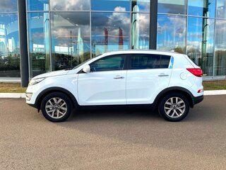 2015 Kia Sportage III Рестайлинг, белый, 1388000 рублей, вид 2