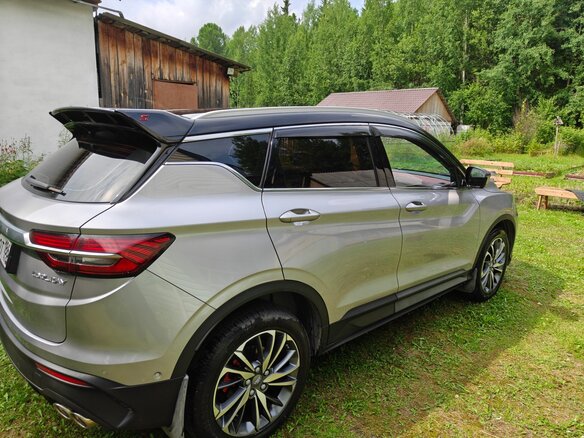 2020 Geely Coolray I, серебристый, 1500000 рублей - вид 3