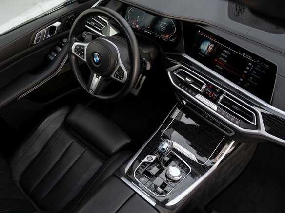 2021 BMW X7 40i I (G07), серый, 8799000 рублей - вид 29