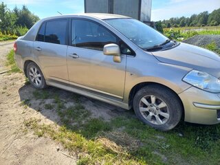 2010 Nissan Tiida I Рестайлинг, коричневый, 640000 рублей, вид 2