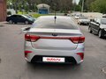 2017 Kia Rio IV, серебристый, 1380000 рублей - вид 5
