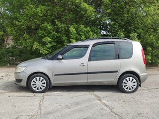 2012 Skoda Roomster I Рестайлинг, бежевый, 555000 рублей, вид 4