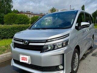 2016 Toyota Voxy III (R80), серый, 1700000 рублей, вид 1