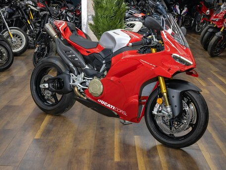 2026 Ducati Panigale V4, красный, 4990000 рублей, вид 4