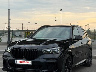 2019 BMW X5 50i IV (G05/G18), чёрный, 6750000 рублей, вид 1