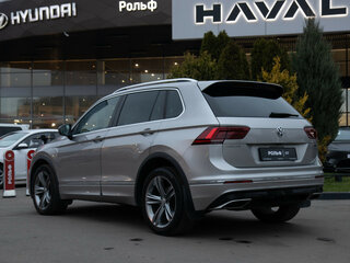 2018 Volkswagen Tiguan II, серебристый, 2998000 рублей, вид 5