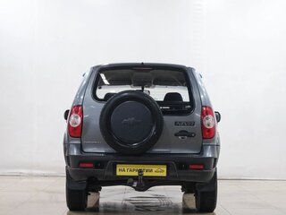 2011 Chevrolet Niva I Рестайлинг, серый, 299000 рублей, вид 5