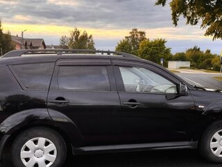2010 Mitsubishi Outlander II Рестайлинг, чёрный, 800000 рублей, вид 3