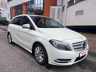 2014 Mercedes-Benz B-Класс 180 II (W246) Рестайлинг, белый, 1250000 рублей, вид 2