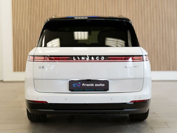 2026 Lynk & Co 900, белый, 8500000 рублей - вид 25