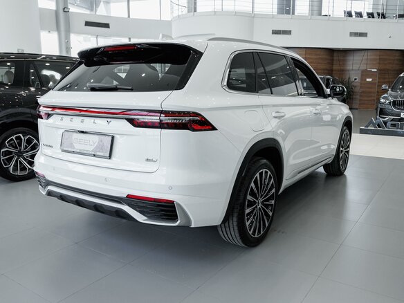2026 Geely Monjaro I Рестайлинг, белый - вид 5