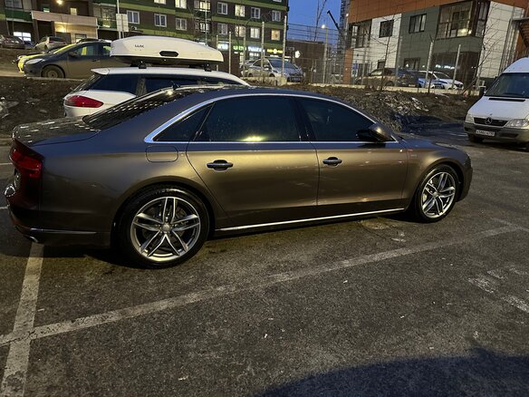 2015 Audi A8 Long III (D4) Рестайлинг, коричневый - вид 3