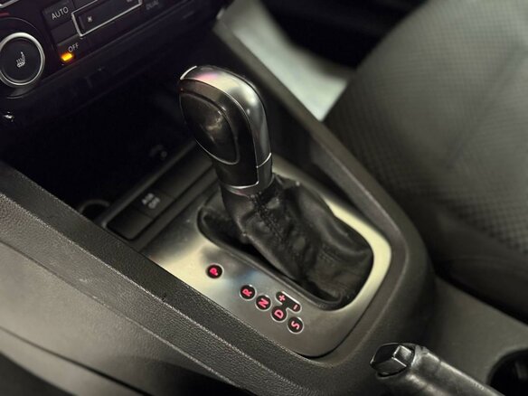 2012 Volkswagen Jetta VI, коричневый, 729000 рублей - вид 9