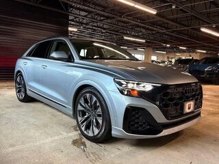 2026 Audi Q8 55 TFSI I (4M) Рестайлинг, серебристый, 14093855 рублей, вид 4