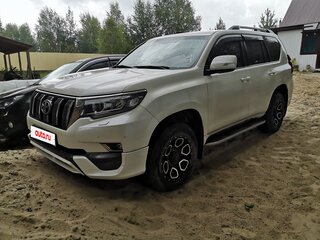 2019 Toyota Land Cruiser Prado 150 Series Рестайлинг 2, белый, 7300000 рублей, вид 3