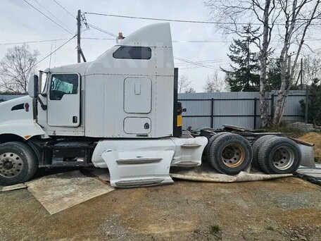 2007 Kenworth T660, белый, 1990000 рублей, вид 1
