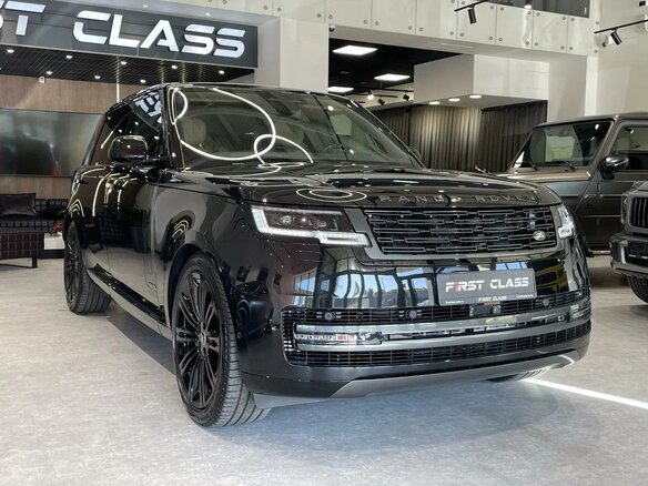 2026 Land Rover Range Rover P530 MHEV Long V, чёрный, 27000000 рублей - вид 1