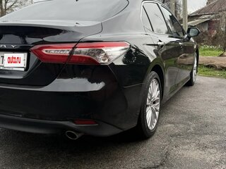 2020 Toyota Camry VIII (XV70), чёрный, 3000000 рублей, вид 4