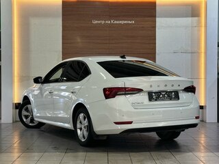 2021 Skoda Octavia IV (A8), белый, 2199900 рублей, вид 5