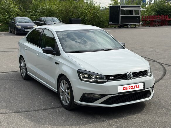 2018 Volkswagen Polo V Рестайлинг, белый, 1099000 рублей - вид 4