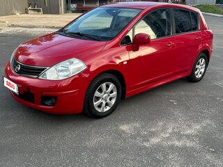 2010 Nissan Tiida I, красный, 650000 рублей, вид 1