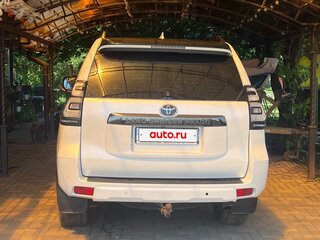 2020 Toyota Land Cruiser Prado 150 Series Рестайлинг 3, белый, 4600000 рублей, вид 4