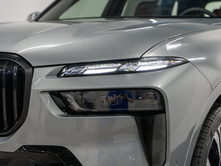 2026 BMW X7 40d I (G07) Рестайлинг, серый, 17990000 рублей, вид 2