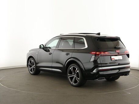 2026 Audi Q7 III (G8), чёрный, 16600000 рублей, вид 5