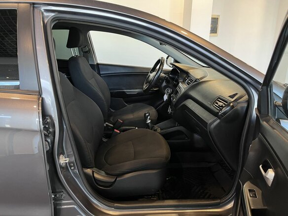 2012 Kia Rio III, серый, 600000 рублей - вид 28