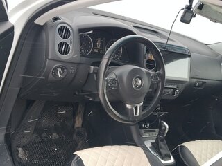 2014 Volkswagen Tiguan I Рестайлинг, белый, 1100000 рублей, вид 4