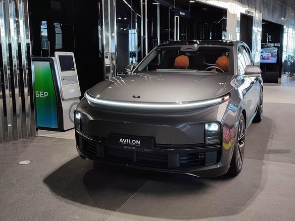 2023 Li Auto (Lixiang) L9 44.5 kWh I, серый, 6790000 рублей - вид 5